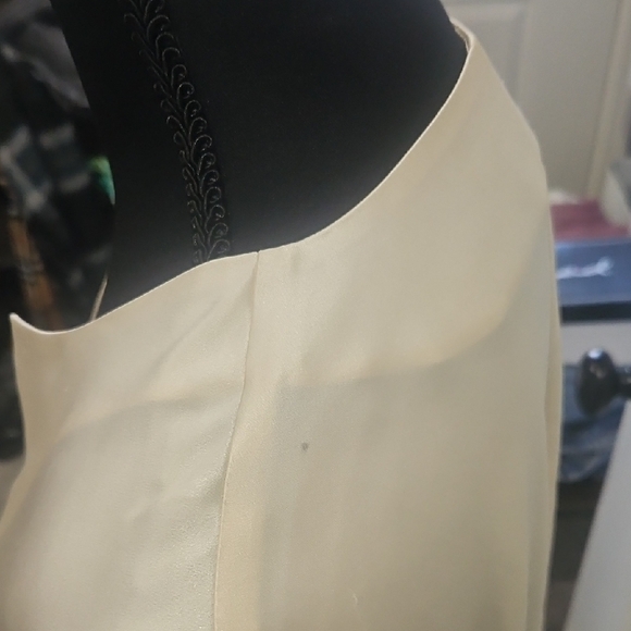 Lafayette 148 New York Cream 100% Silk V-neck Blouse - Picture 8 of 10